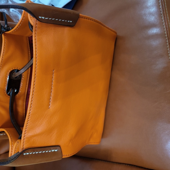 Beautiful Orange Leather Oncour bag tote Dooney and Bourke - Picture 5 of 7